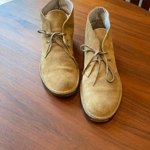 Clarks Tan Suede Chukka Boots